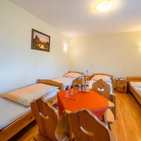 Willa Lesny Potok Bed & Breakfast